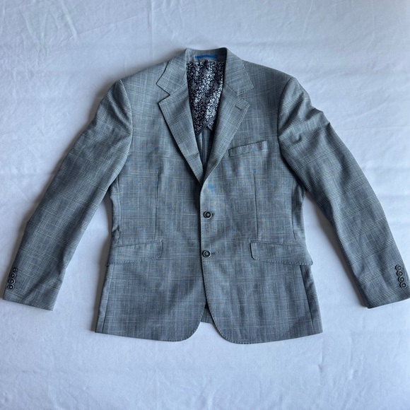 Grey Sondergaard Suit - Picture 2 of 9